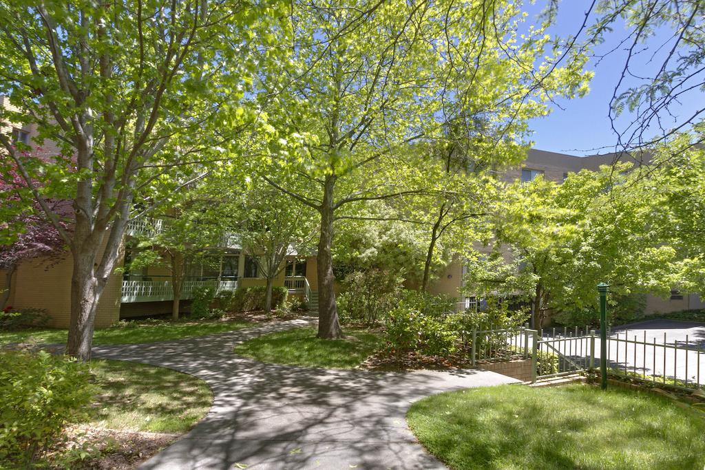Kingston Terrace Serviced Apartments Canberra Room photo
